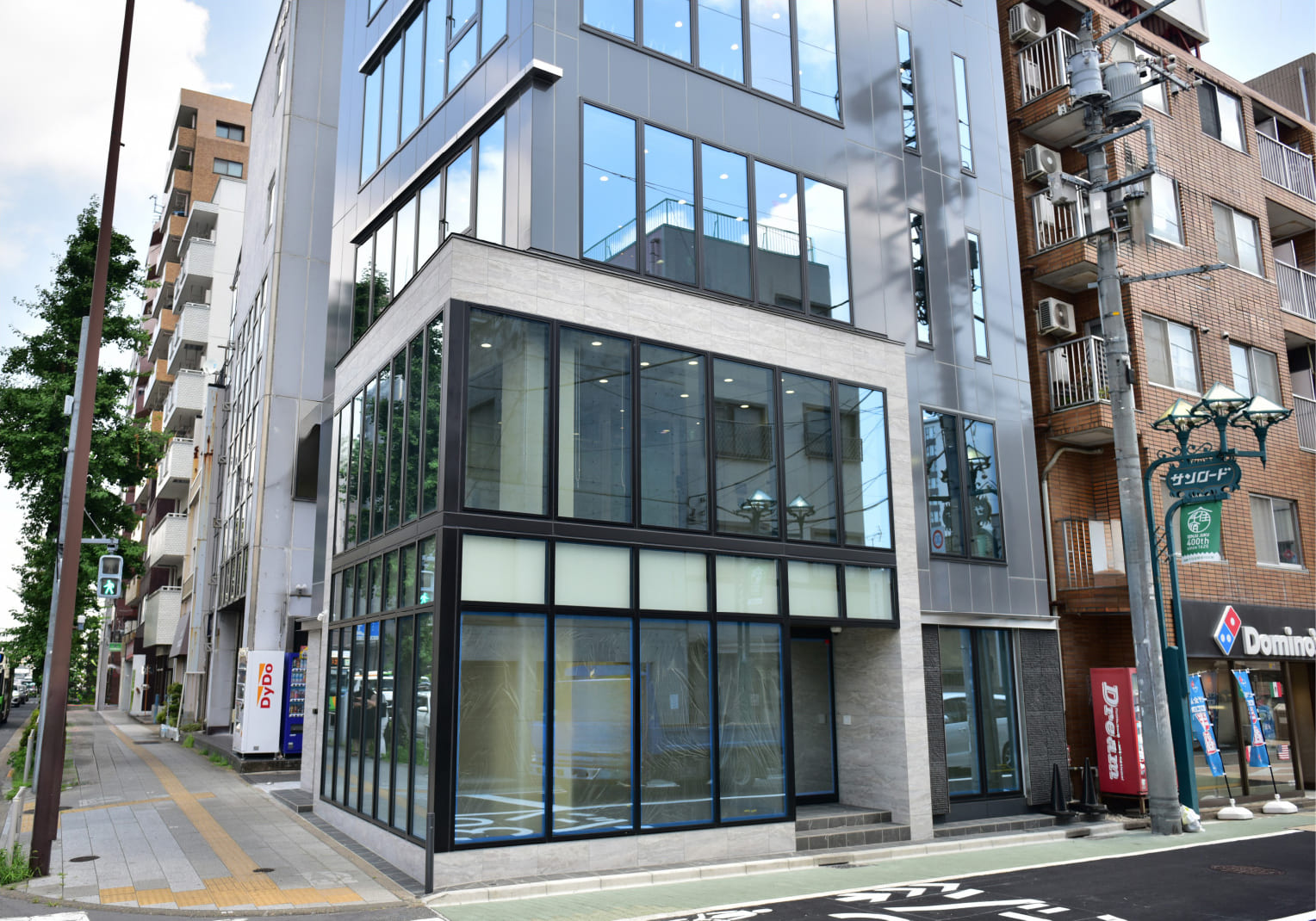 10階建てのビルは時間帯によって移り変わる北千住の眺望が魅力的